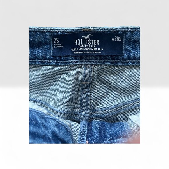Hollister Ultra High-Rise Mom Jeans | Size 2 Short (W26S) | NWT - Picture 4 of 4